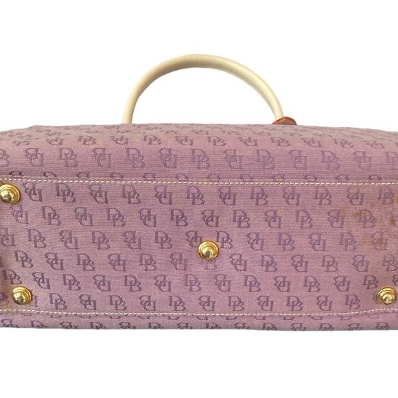 Dooney & Bourke lavender buckle satchel - Picture 3 of 10